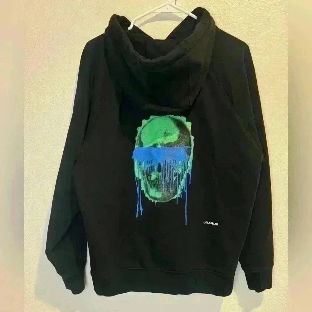 Unlabeled Skull‎ Drip Graphic Chunky Hoodie in Black Size L